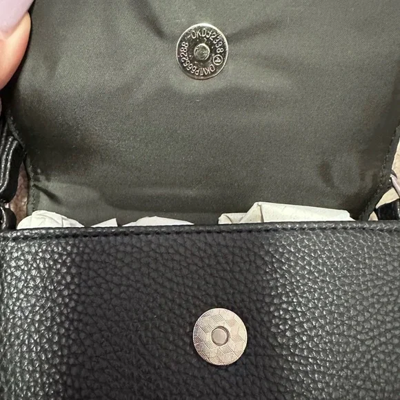 Tahari Small Crossbody Purse - Picture 4 of 9